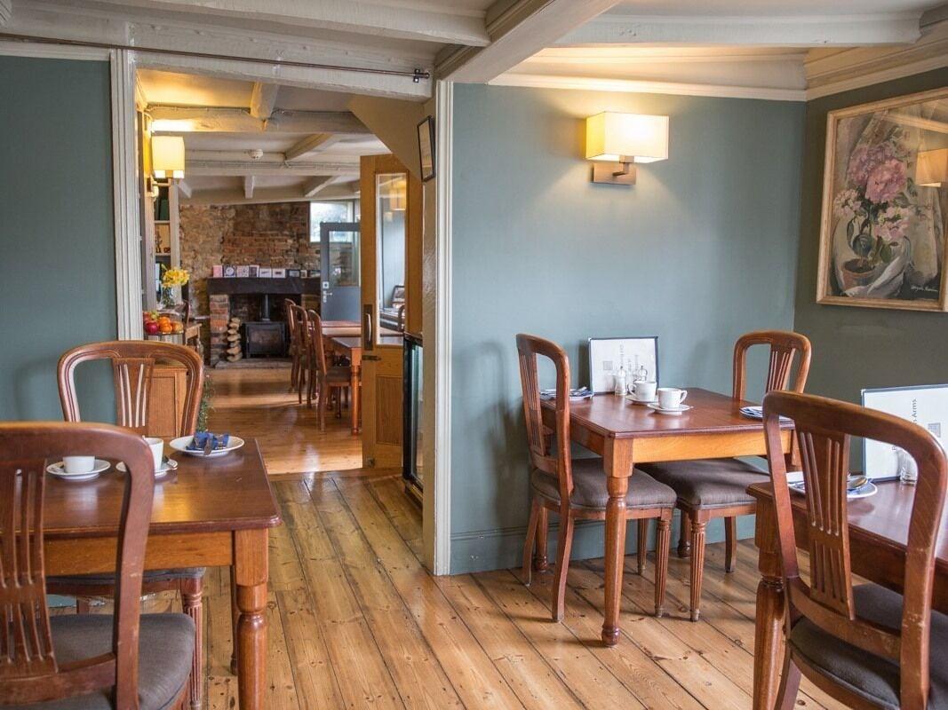Отель Old Borough Arms Рай Экстерьер фото